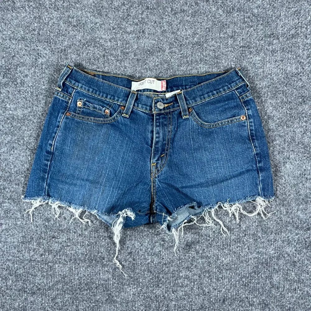 Levis Shorts Womens 10M Blue Denim Cut Off Frayed Hem Stretch 515 Boot Cut